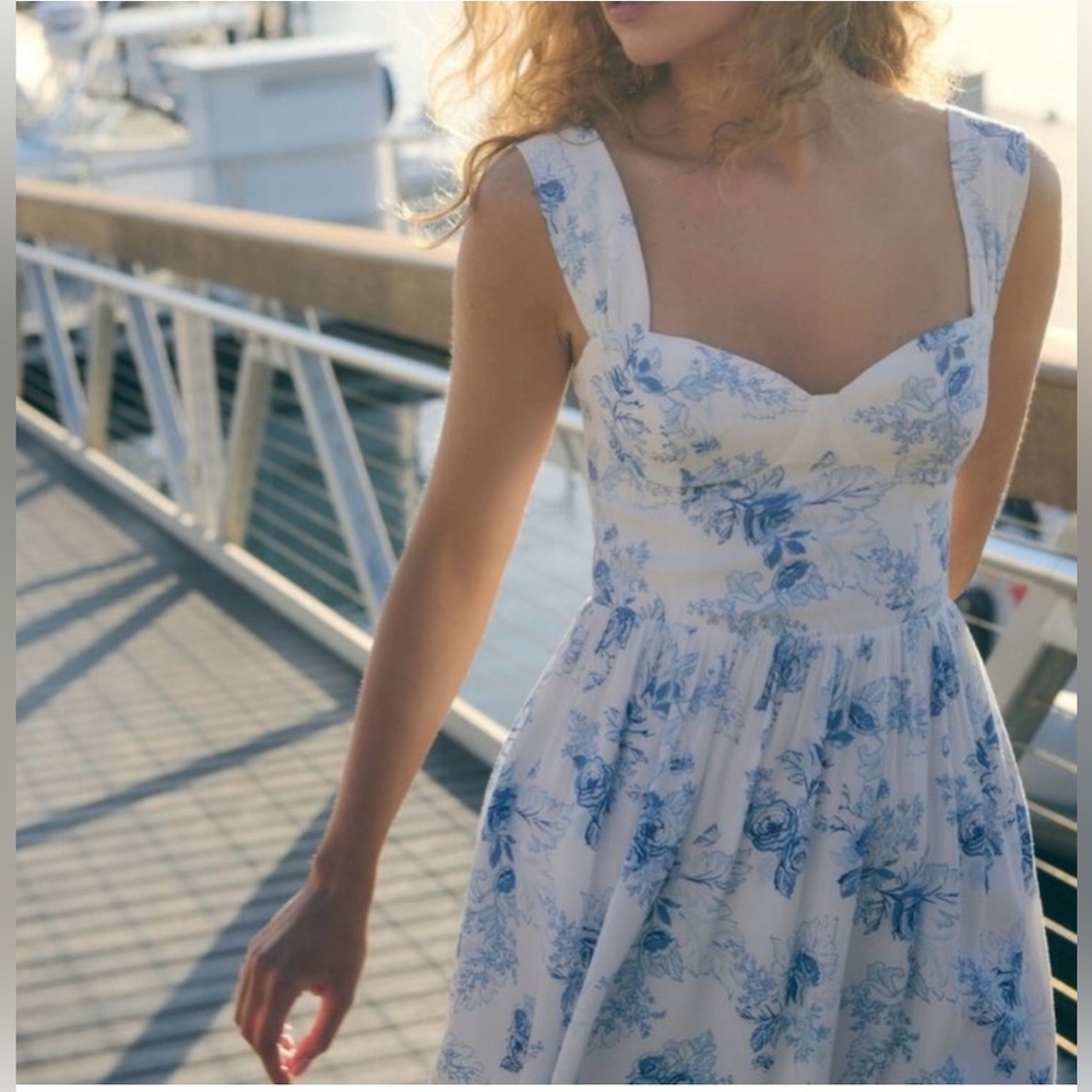 Dynamite Blue and White Floral sweetheart flare dress xl spring summer